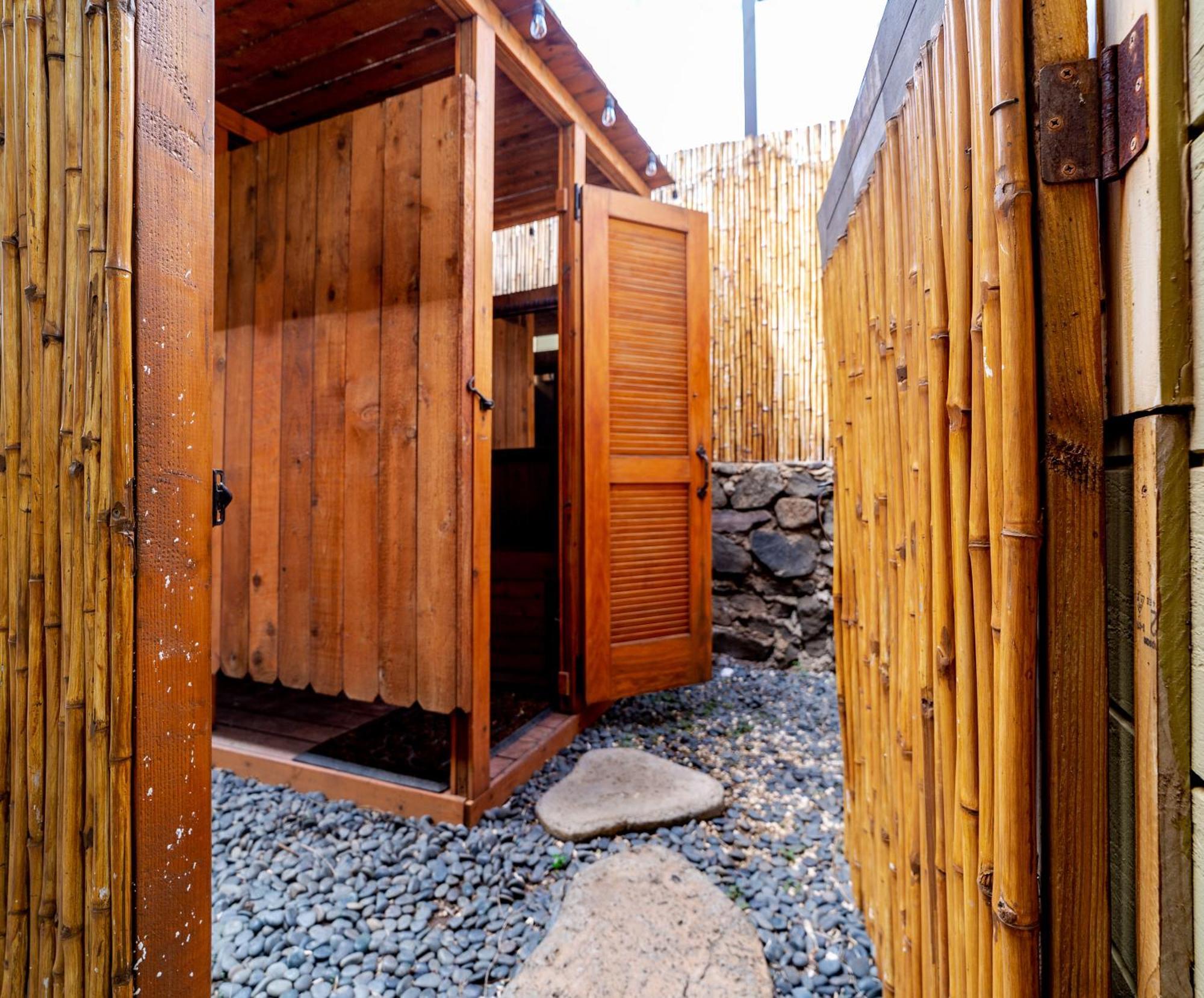 Bamboo Suite, 1 Bedroom, Sleeps 4, Pool & Bbq, Pre-Renovation Summer Sale キヘイ エクステリア 写真